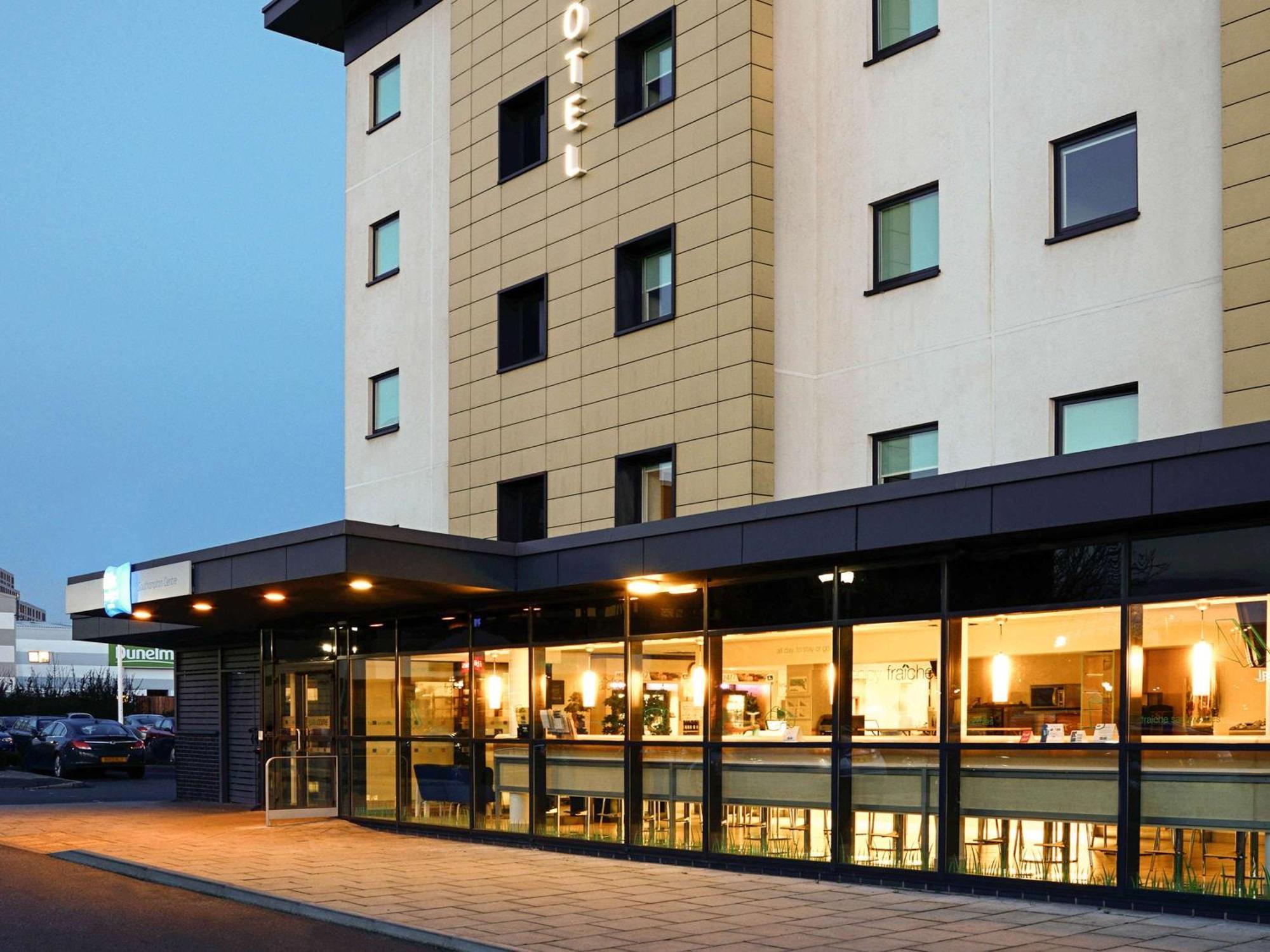 Ibis Budget Southampton Centre Экстерьер фото